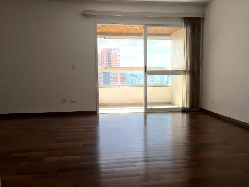 APARTAMENTO em PERDIZES