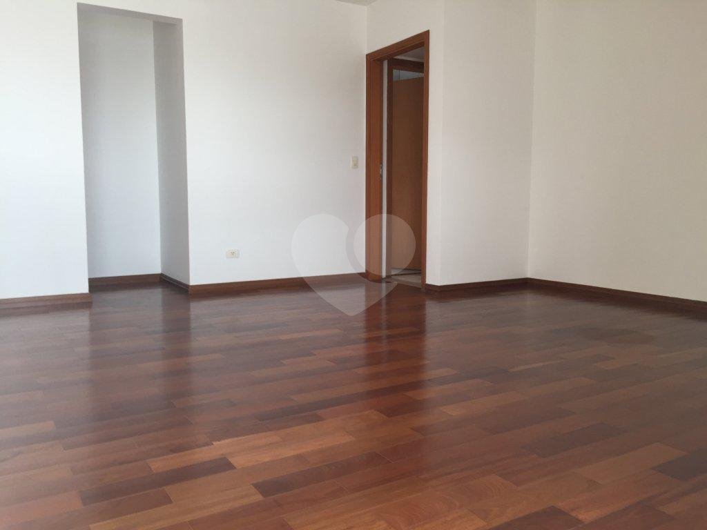APARTAMENTO em PERDIZES