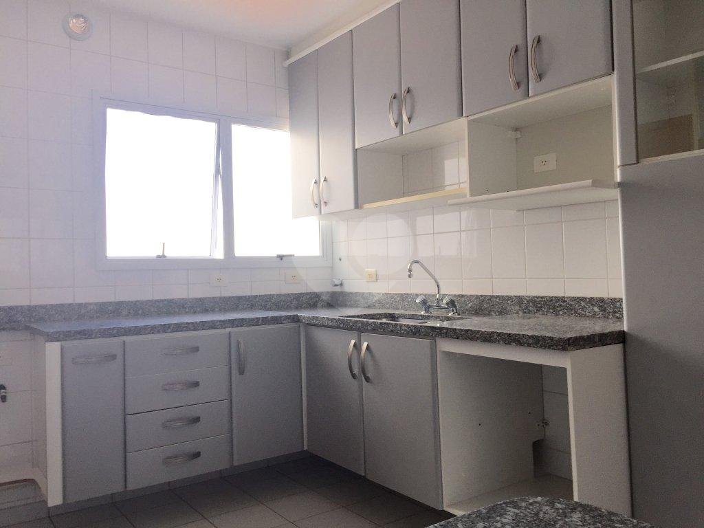APARTAMENTO em PERDIZES