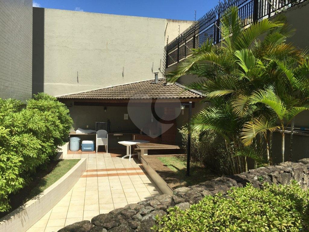 APARTAMENTO em PERDIZES