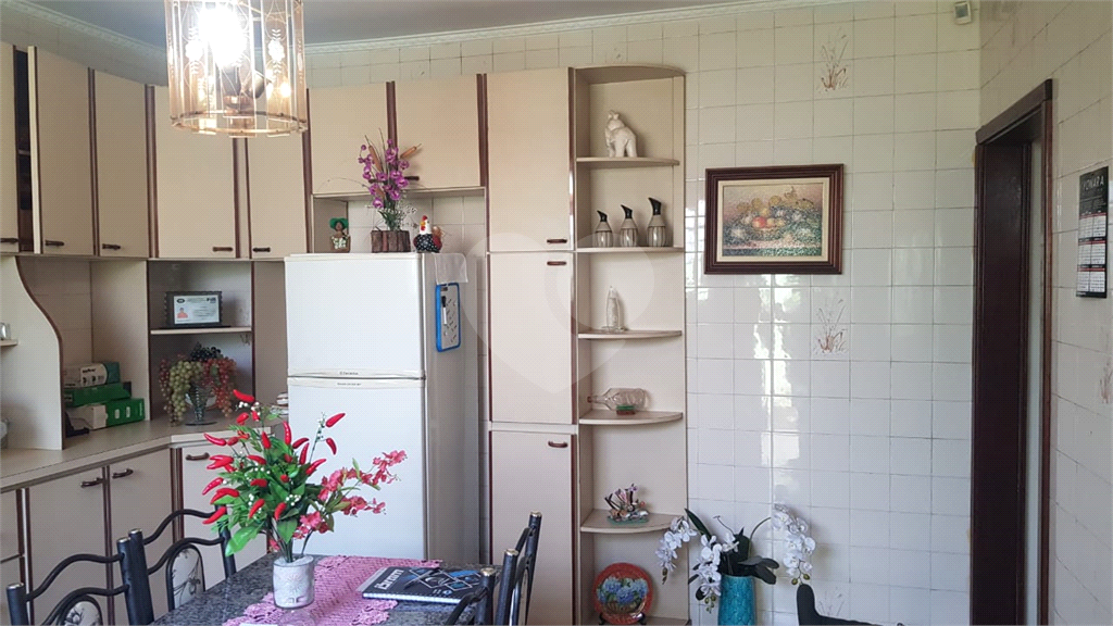 Casa à venda e aluguel com 2 quartos, 203m² - Foto 4