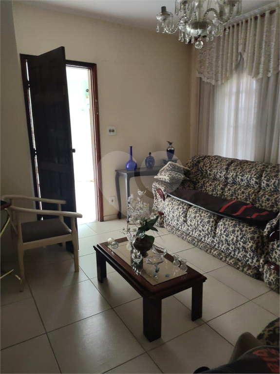 Casa à venda e aluguel com 2 quartos, 203m² - Foto 13