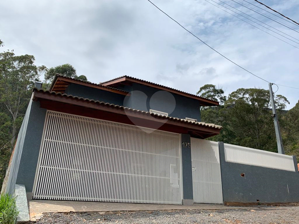 Sobrado à venda com 3 quartos, 200m² - Foto 48