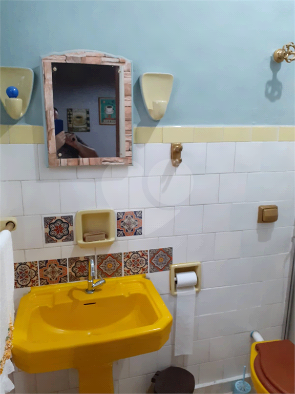 Espetacular sobrado com 6 metros de frente × 28 de fundos, fica a 300 metrô Santana,