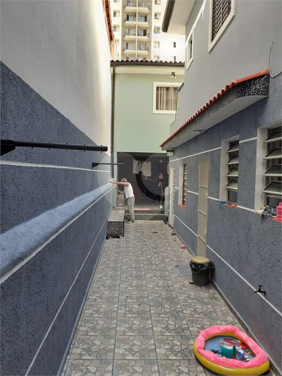 Espetacular sobrado com 6 metros de frente × 28 de fundos, fica a 300 metrô Santana,