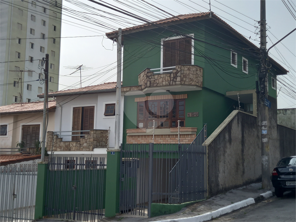 OPORTUNIDADE - Sobrado com 3 suítes próximo da Av Timóteo Penteado