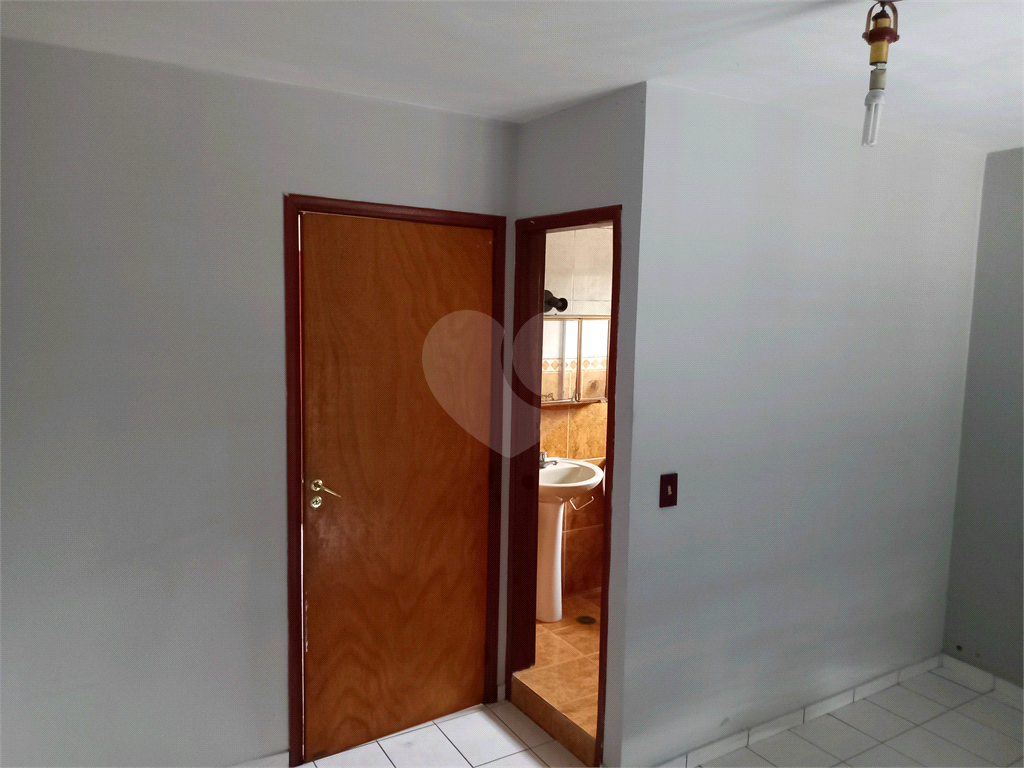 OPORTUNIDADE - Sobrado com 3 suítes próximo da Av Timóteo Penteado