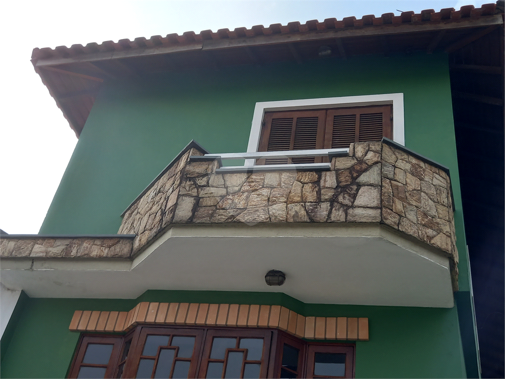OPORTUNIDADE - Sobrado com 3 suítes próximo da Av Timóteo Penteado