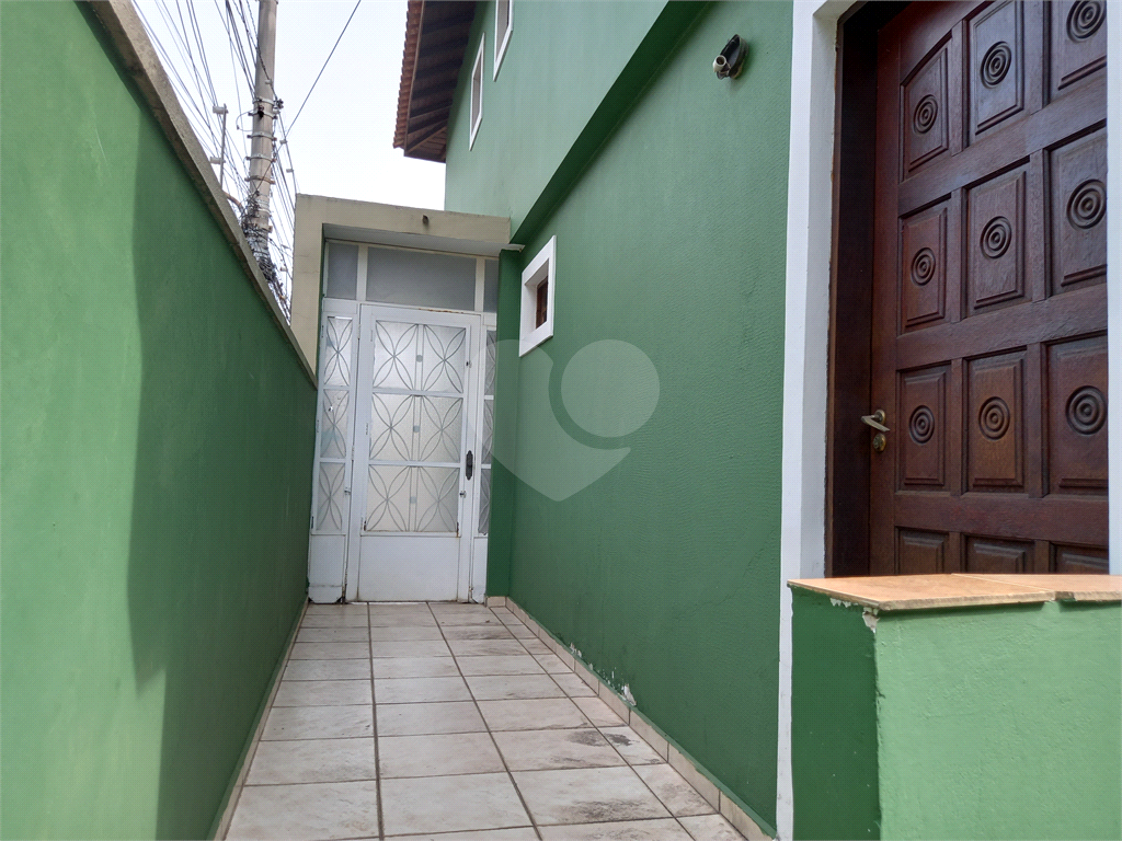 OPORTUNIDADE - Sobrado com 3 suítes próximo da Av Timóteo Penteado