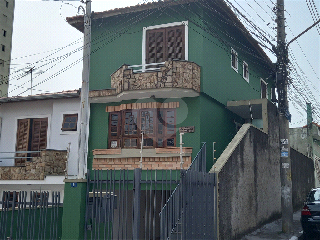 OPORTUNIDADE - Sobrado com 3 suítes próximo da Av Timóteo Penteado