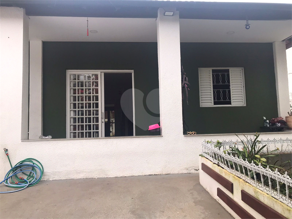 Casa Térrea 2 Dormitórios 1 Suíte - Horto Florestal