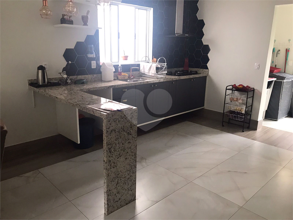 Casa Térrea 2 Dormitórios 1 Suíte - Horto Florestal