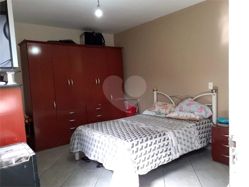 Casa à venda com 2 quartos, 120m² - Foto 8