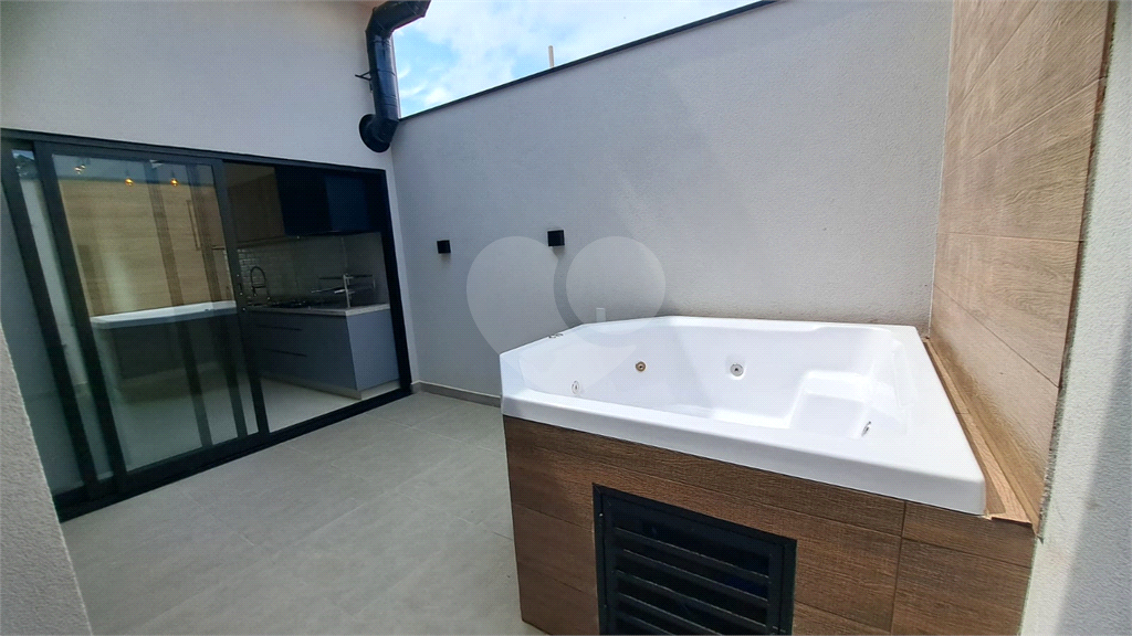 Linda casa á venda com 3 dormitórios na adorável cidade de Bragança Paulista SP