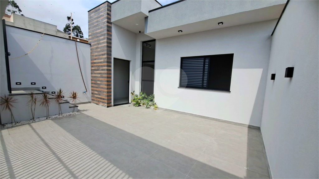 Linda casa á venda com 3 dormitórios na adorável cidade de Bragança Paulista SP
