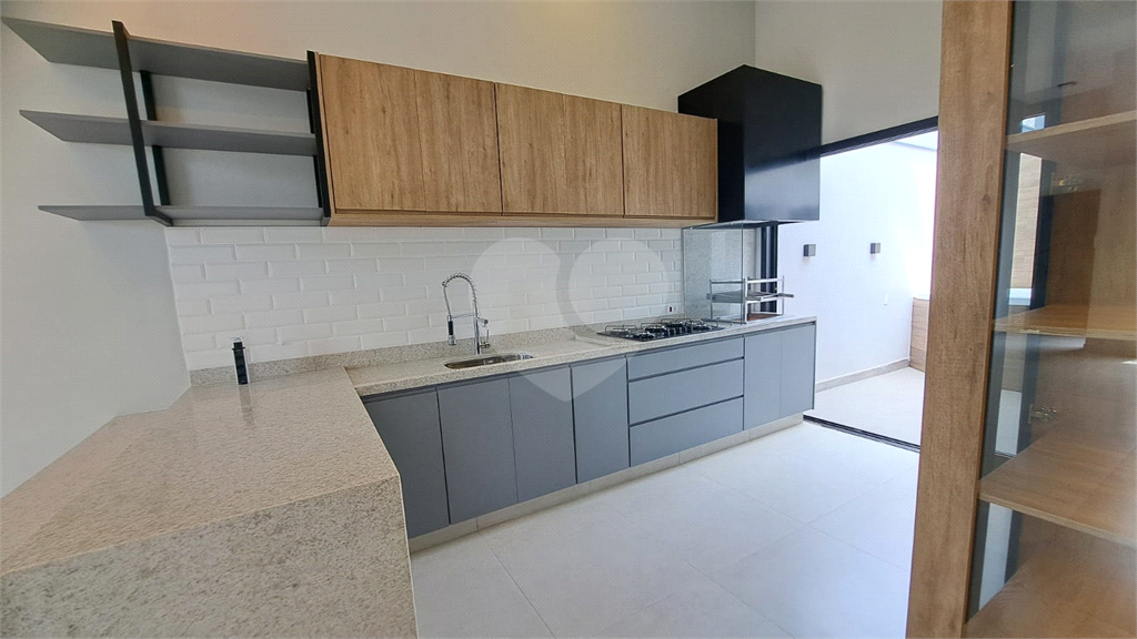 Linda casa á venda com 3 dormitórios na adorável cidade de Bragança Paulista SP