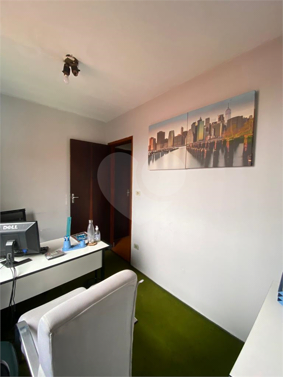 Casa Para Venda em Cidade A.E.Carvalho-4 Dormitórios-3 vagas-151 m2