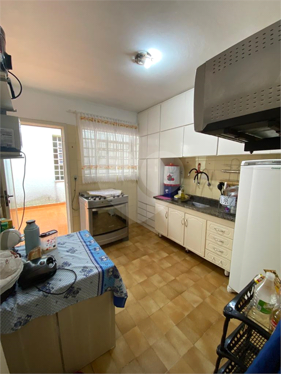 Casa Para Venda em Cidade A.E.Carvalho-4 Dormitórios-3 vagas-151 m2