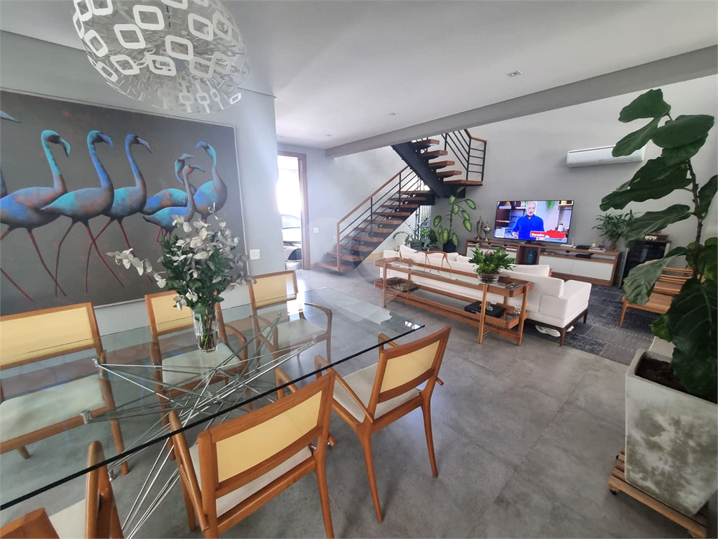 Casa 4 quartos em Caraguatatuba