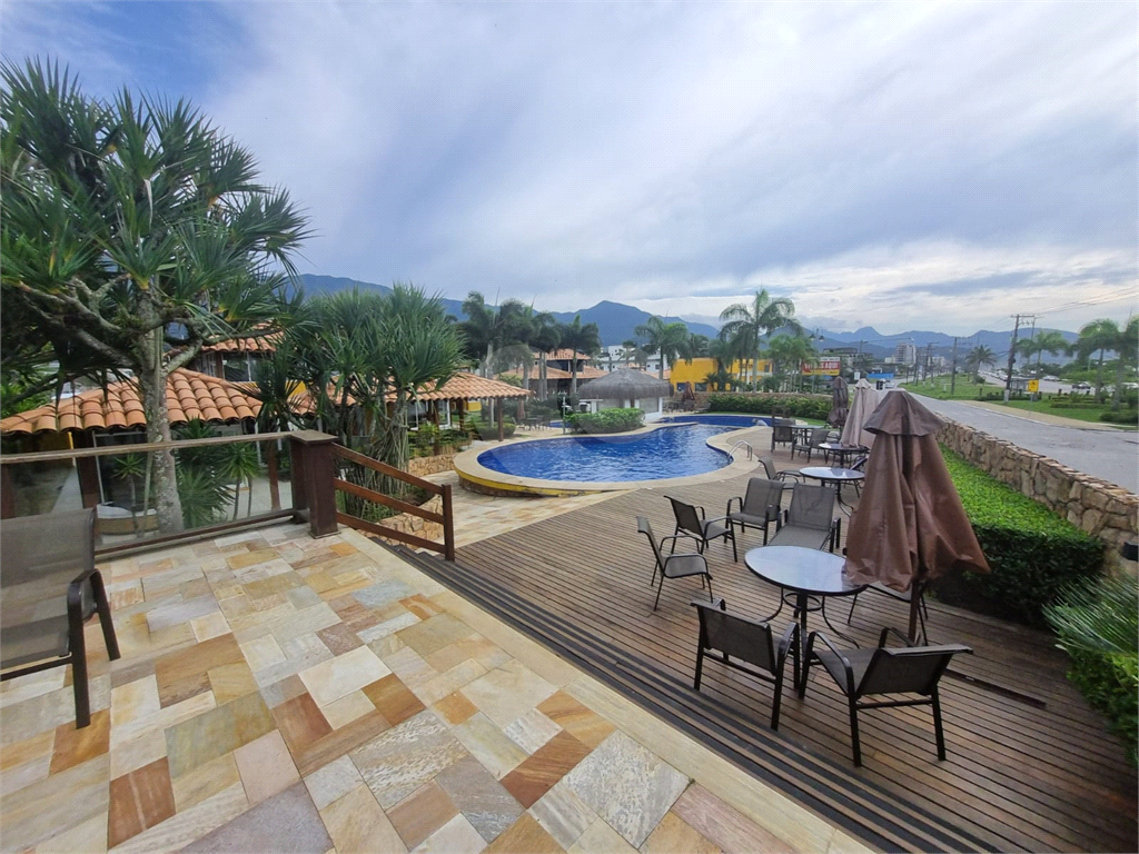 Casa 4 quartos em Caraguatatuba