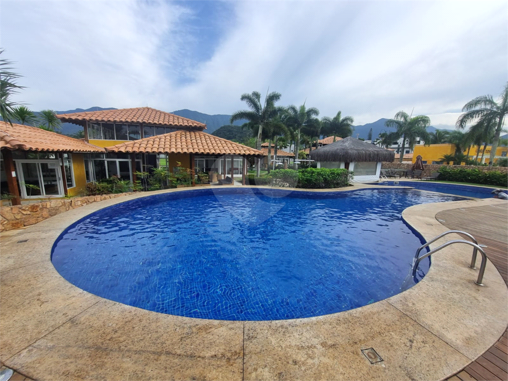 Casa 4 quartos em Caraguatatuba