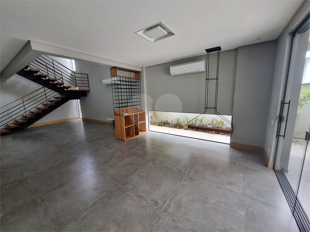 Casa 4 quartos em Caraguatatuba