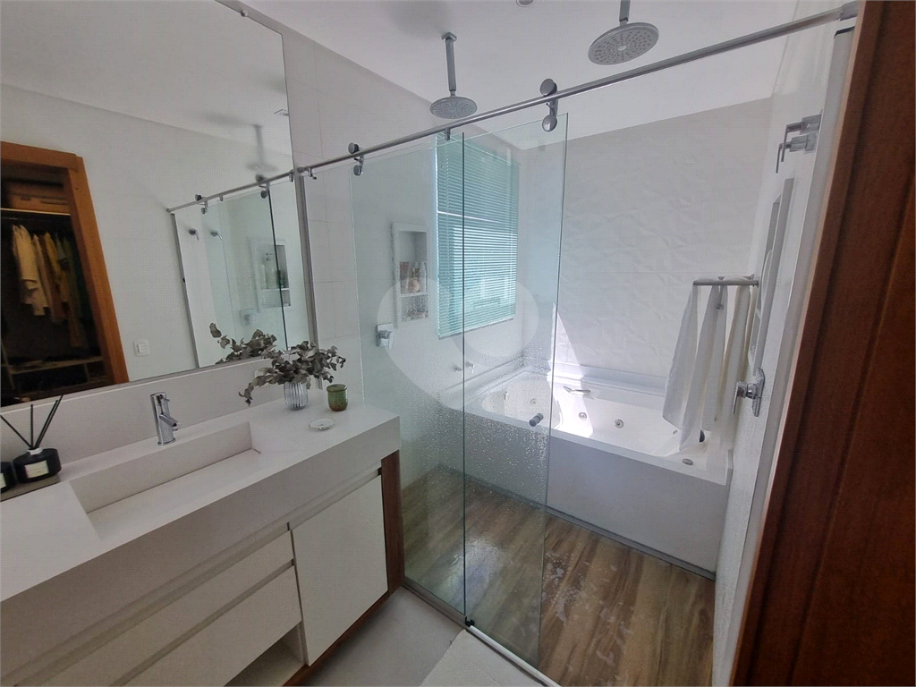 Casa 4 quartos em Caraguatatuba
