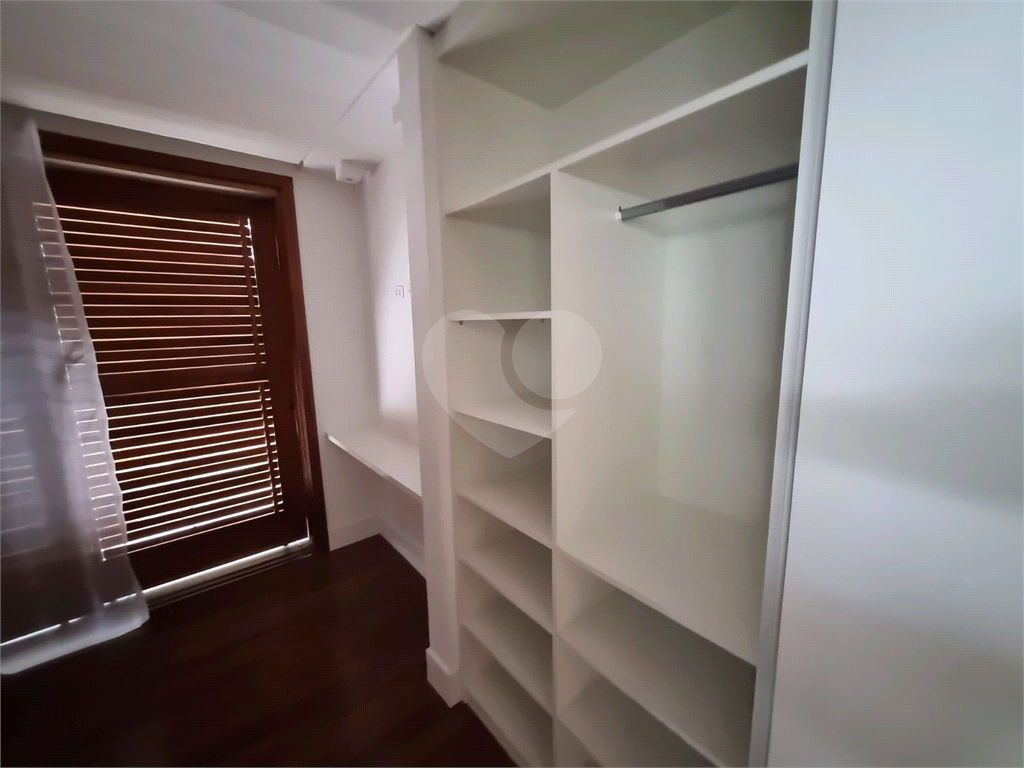 Casa 4 quartos em Caraguatatuba
