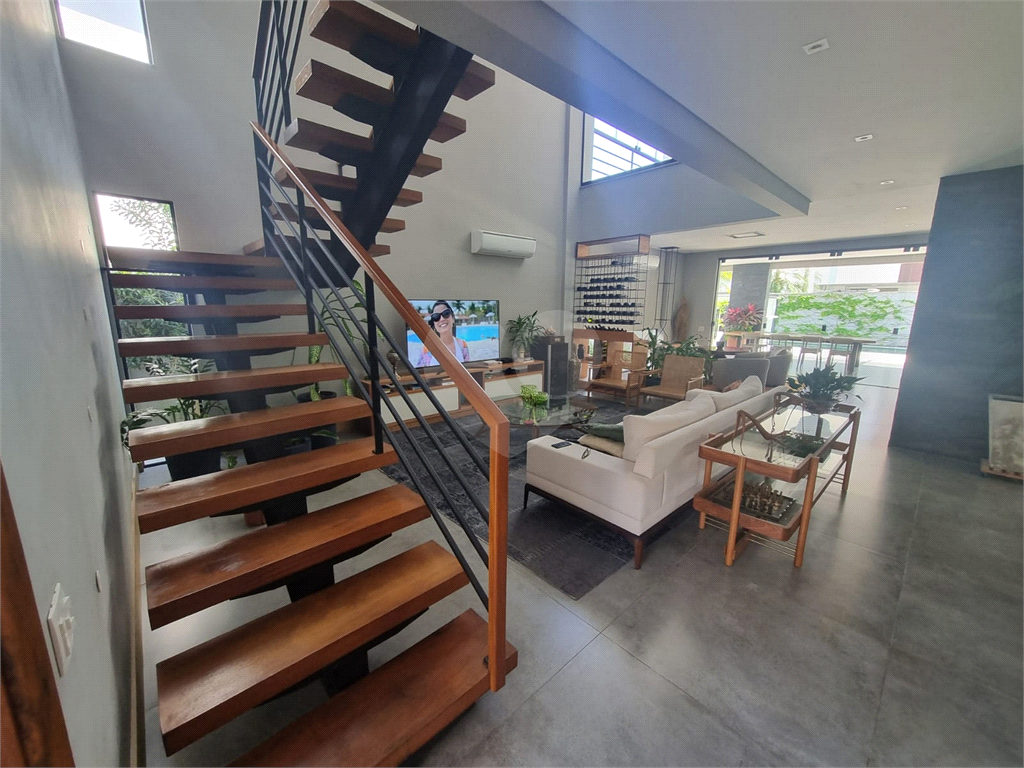 Casa 4 quartos em Caraguatatuba