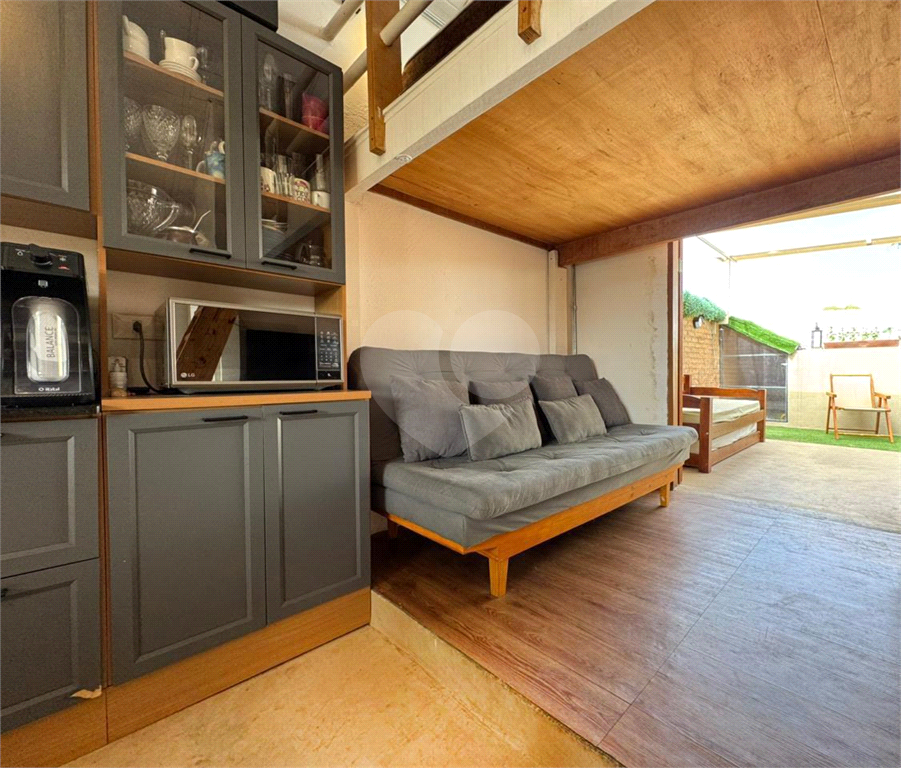 Um espaço deslumbrante na Barra Funda, para bares, restaurantes e até mesmo uma morada com estilo de loft americano no 3 andar. 