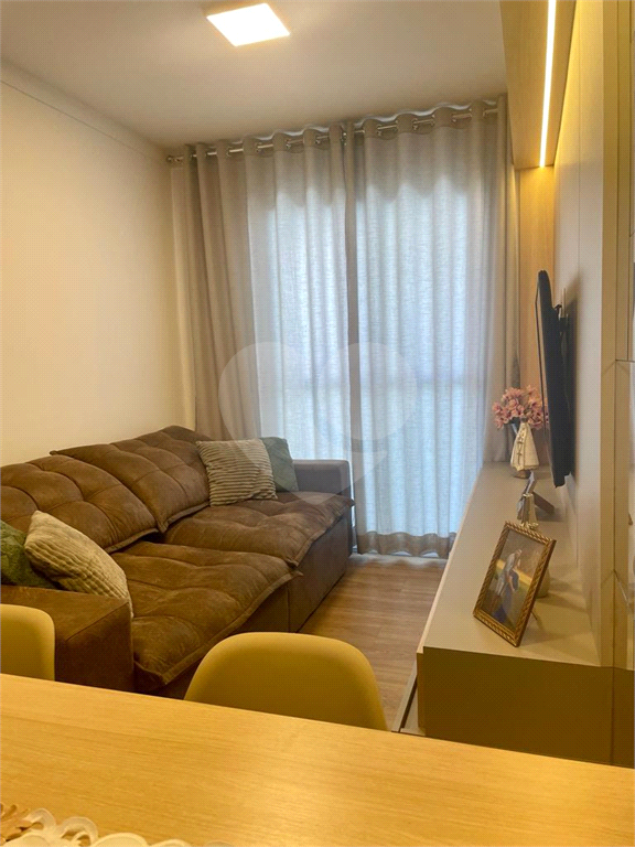 Apartamento à venda com 2 quartos, 60m² - Foto 3