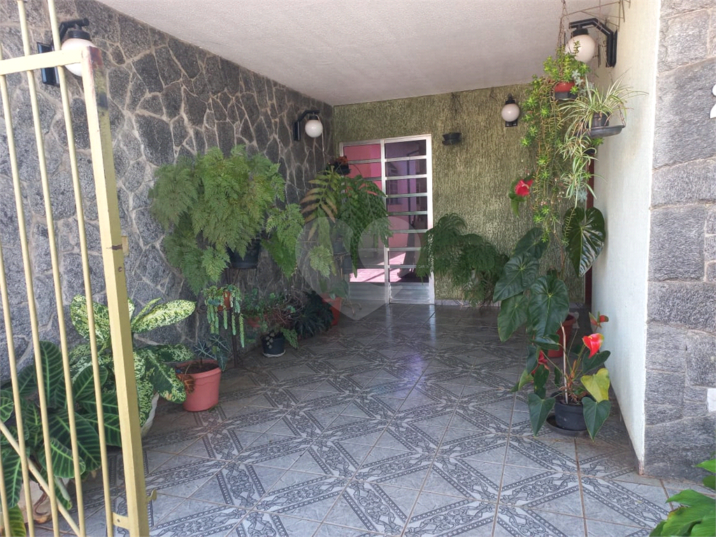 Casa à venda e aluguel com 2 quartos, 190m² - Foto 3