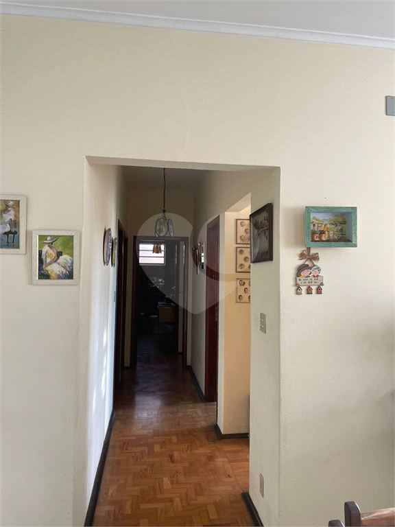 Casa à venda com 3 quartos, 210m² - Foto 3