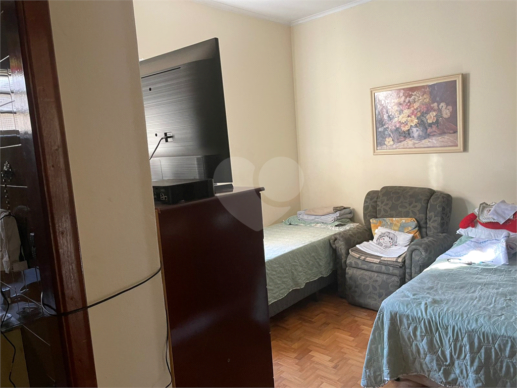 Casa à venda com 3 quartos, 210m² - Foto 8