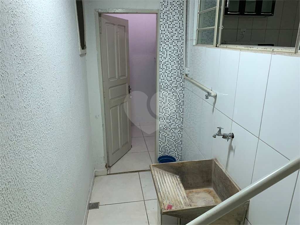 Casa à venda com 2 quartos, 60m² - Foto 17