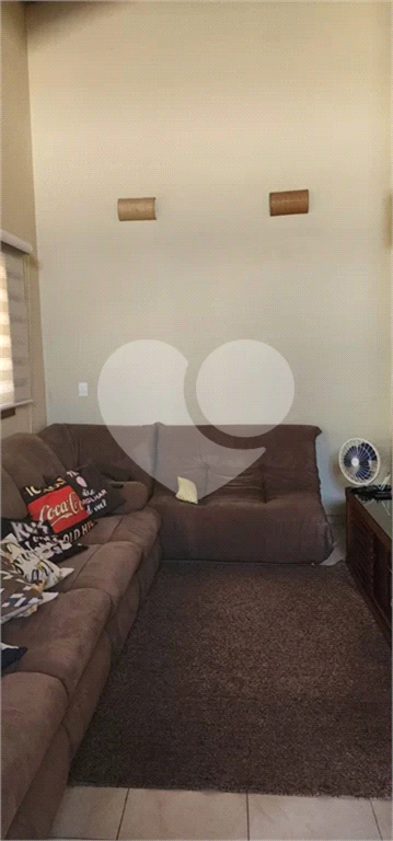Casa de Condomínio à venda com 4 quartos, 220m² - Foto 4