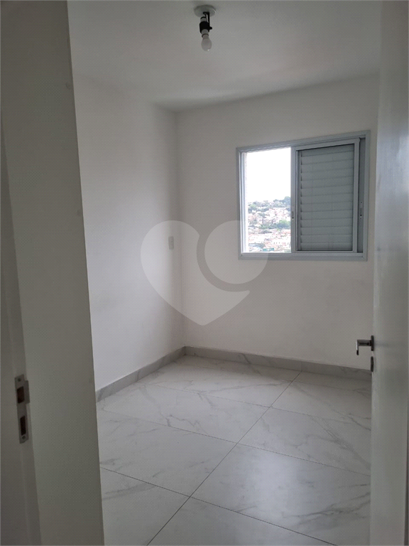 APARTAMENTO em VILA GALVÃO