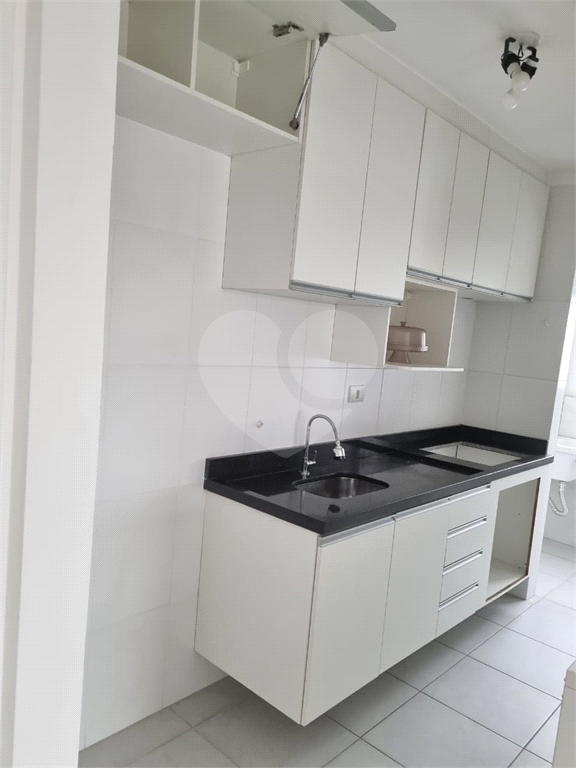 APARTAMENTO em VILA GALVÃO