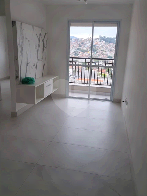 APARTAMENTO em VILA GALVÃO
