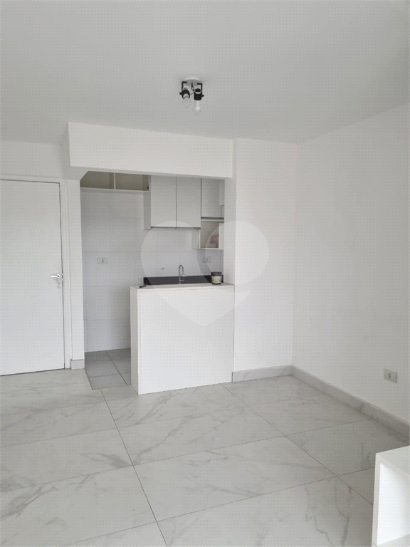 APARTAMENTO em VILA GALVÃO