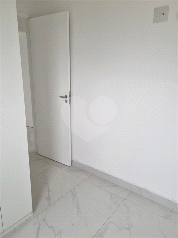APARTAMENTO em VILA GALVÃO