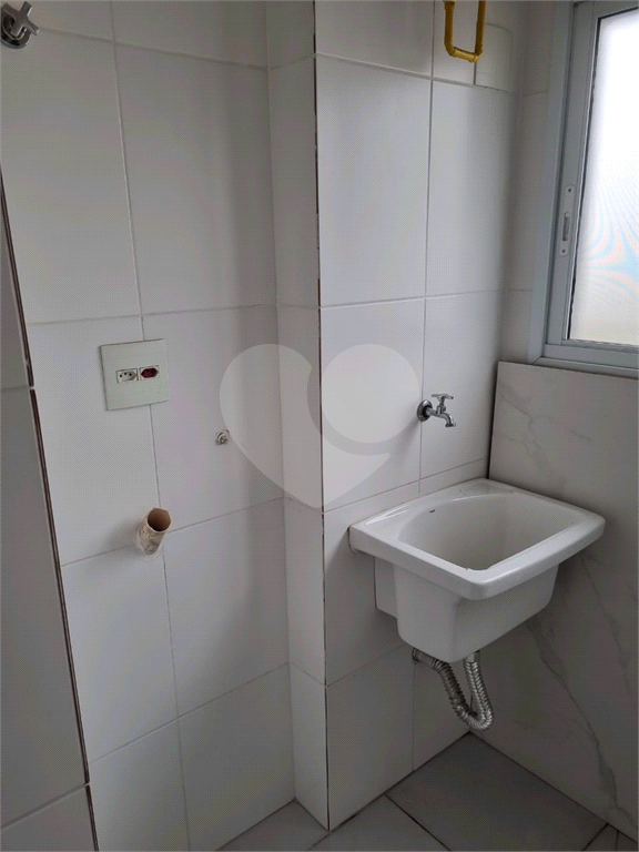 APARTAMENTO em VILA GALVÃO