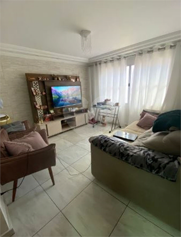 SOBRADO em VILA GALVÃO