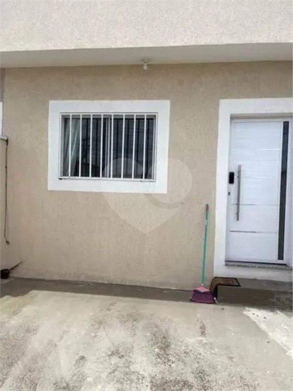 Casa à venda com 2 quartos, 65m² - Foto 17
