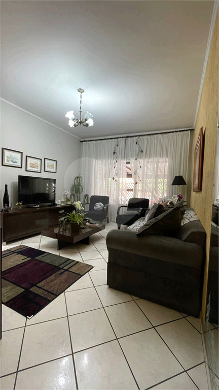 Excelente casa, bem ampla, com 04 dormitórios, em São Miguel Paulista