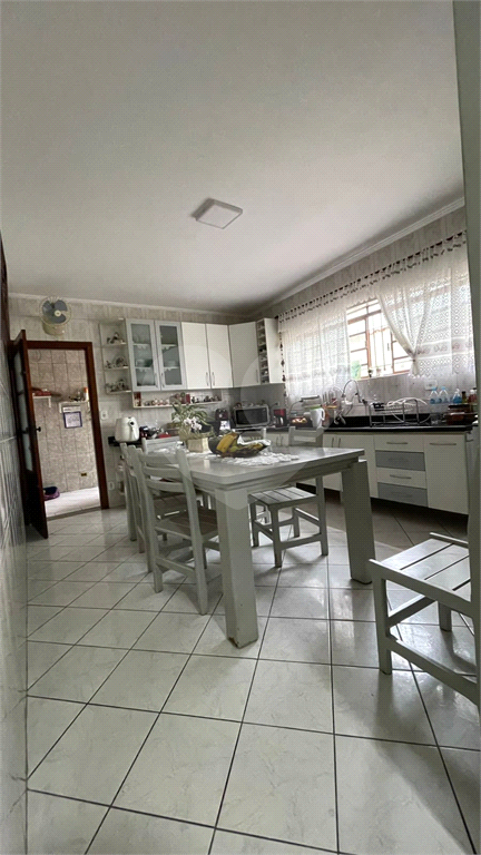 Excelente casa, bem ampla, com 04 dormitórios, em São Miguel Paulista