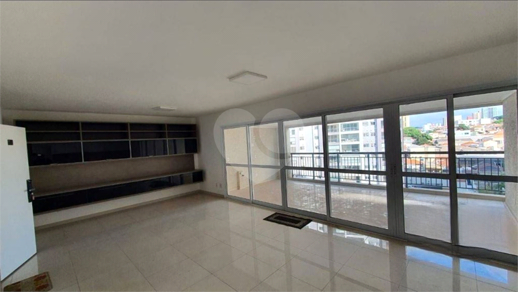 Apartamento para alugar com 3 quartos, 163m² - Foto 1