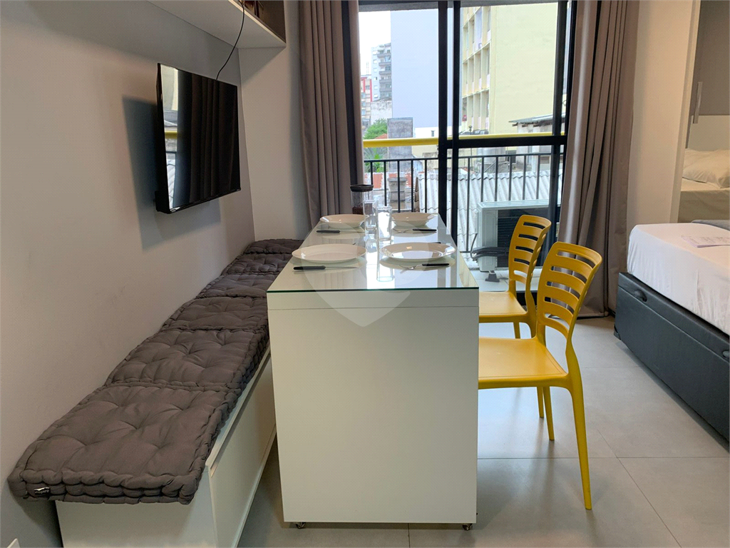 Apartamento à venda com 1 quarto, 26m² - Foto 2