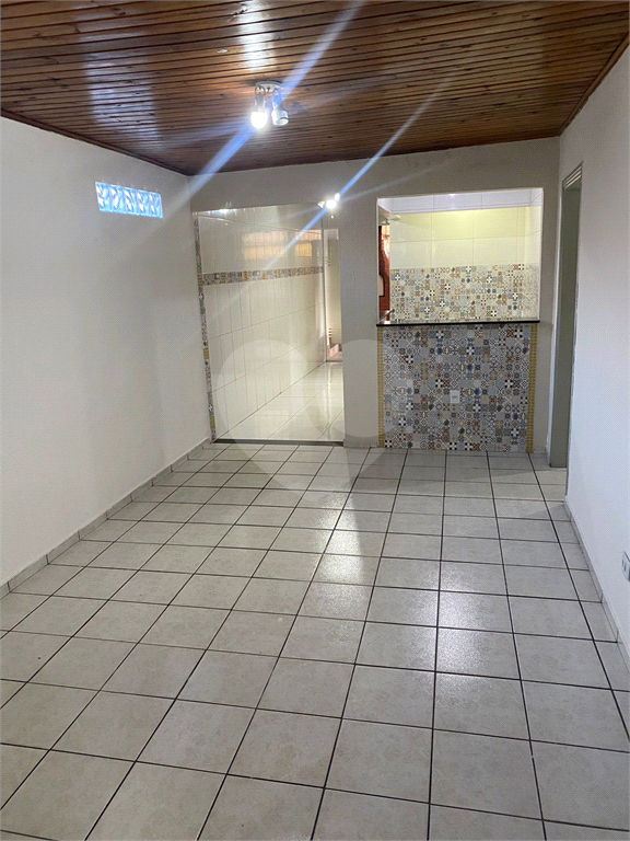 Casa à venda com 3 quartos, 160m² - Foto 3