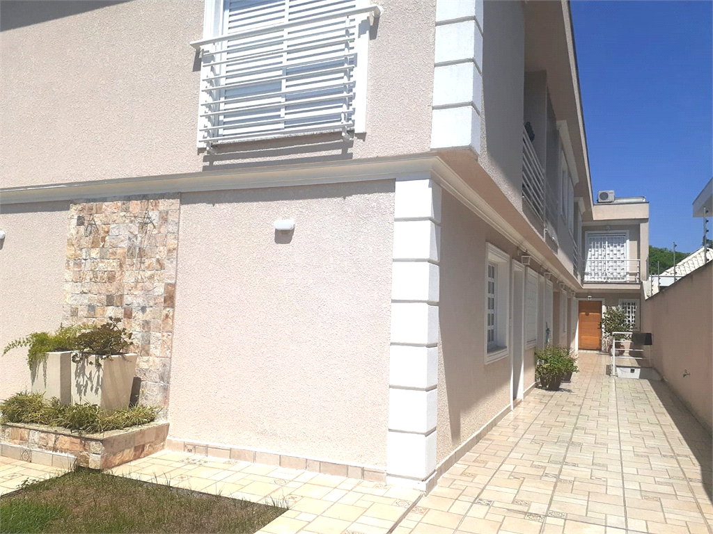 Casa de Condomínio  95m²  Saúde